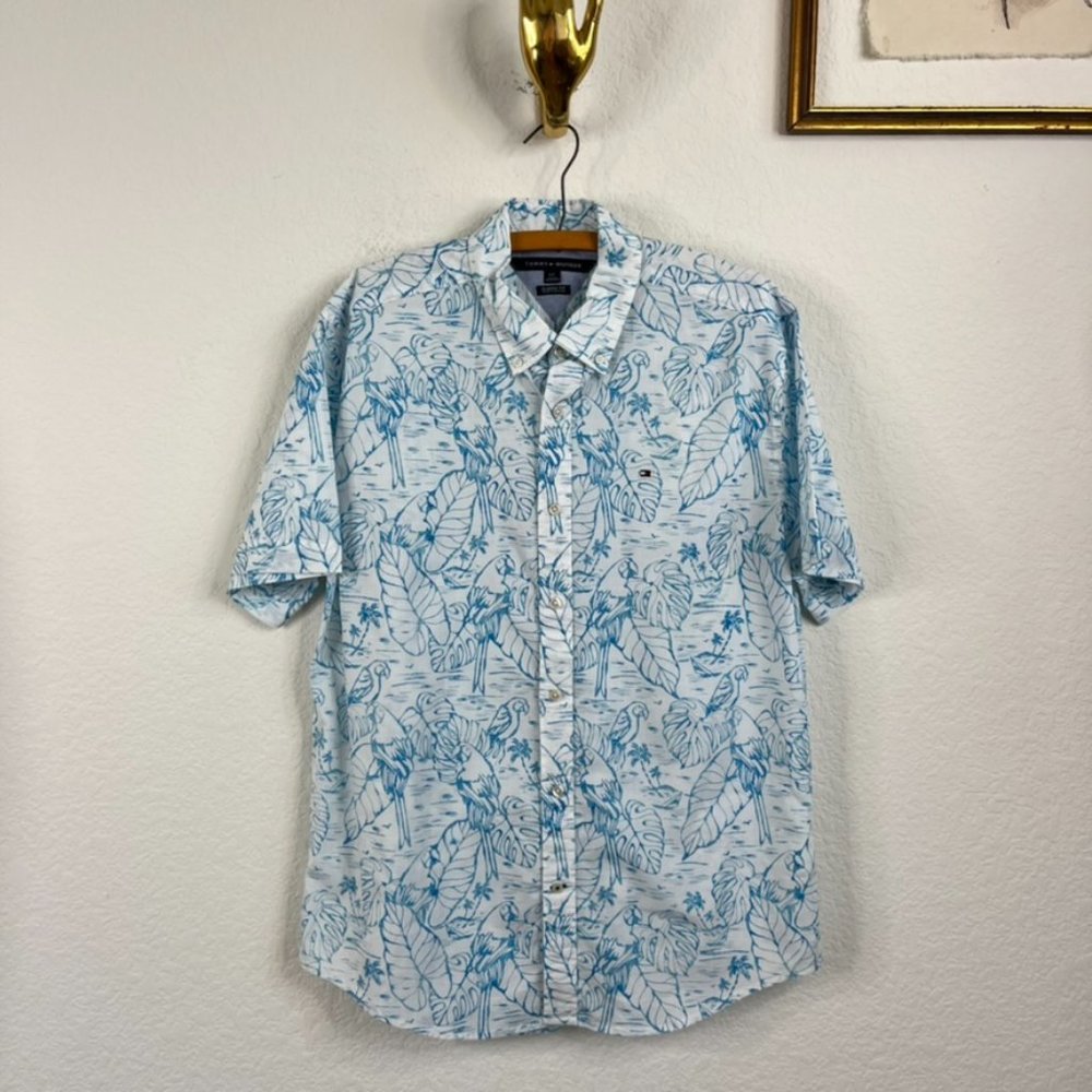 Tommy Hilfiger Classic Linen Button Down Shirt Monstera Parrot